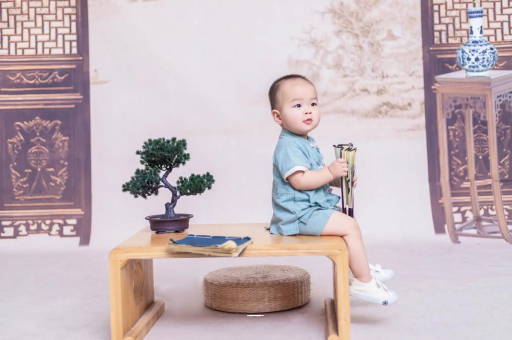扬州孕妇肚子上的黑线